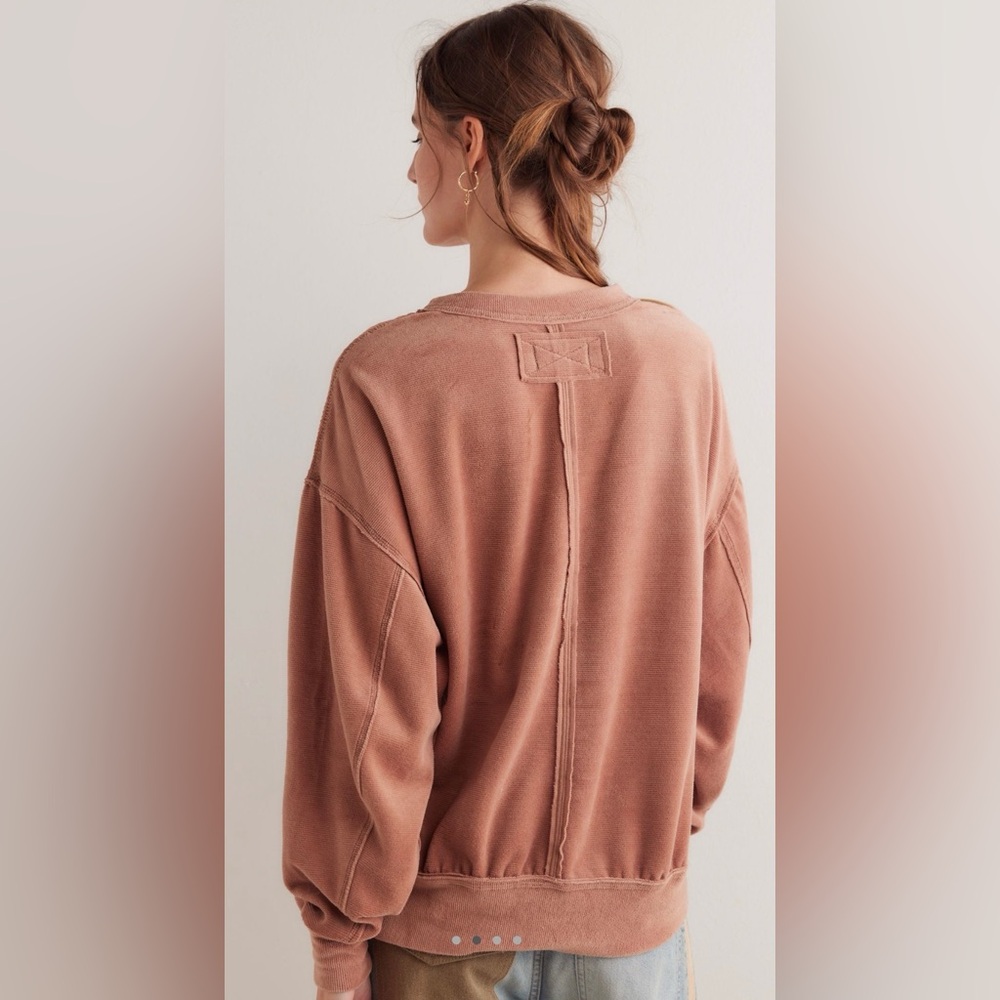 New Free People S We the Free Preston Velour Pullover in Latte Brown New Top - Picture 2 of 7